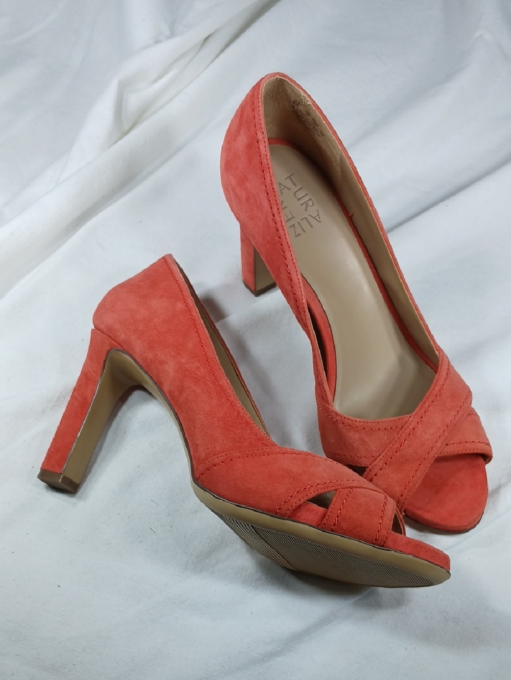Naturalizer womens Coral Suede Peep-Toe Heels